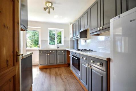 Kitchen (2).jpeg