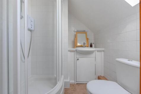 0031bed1ensuite.jpg