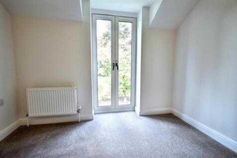 Bedroom 3 (3).jpeg