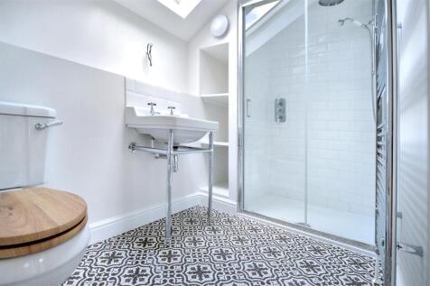 Shower Room.jpeg
