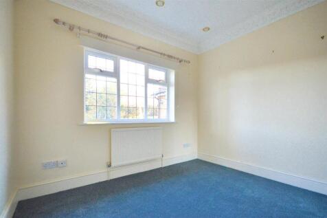 Bedroom 4.jpg