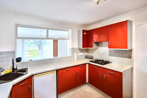 4. Kitchen (2).png