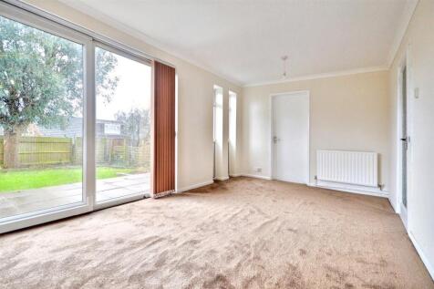 5. Dinning Room  (3).jpeg