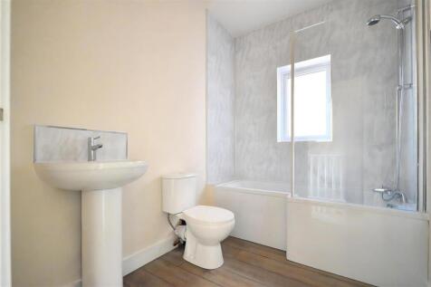 Bathroom-fotor-20241125173018.jpg