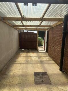 Carport.JPG