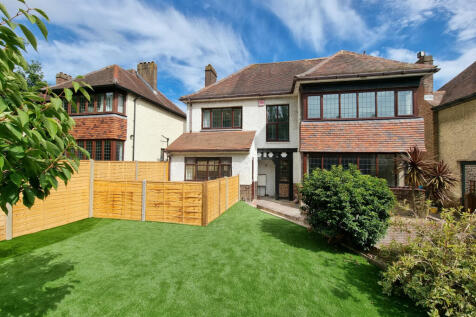 1 bed detached house to rent London Road, Cosham 