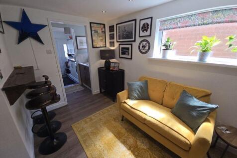 Family Room / Snug