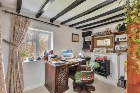 Cwm Linton Farmhouse