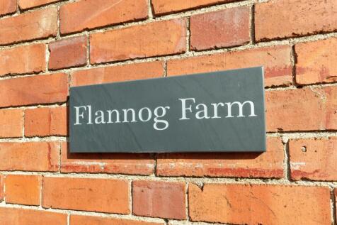 Famhouse Sign.jpg