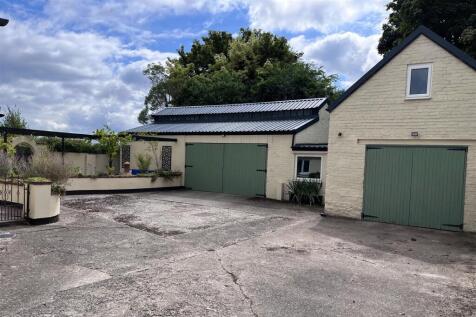garages.JPG
