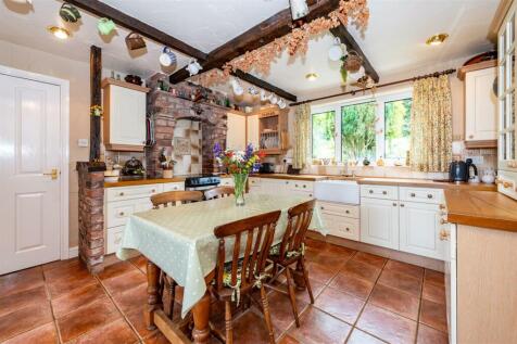 Pineridge - Internal-13.JPG