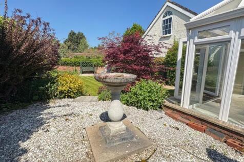 Hollies Garden.jpg