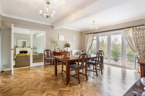 68301_27 Kennedy Road  (13).jpg