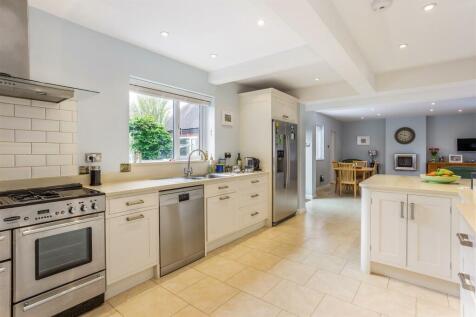 68301_27 Kennedy Road  (12).jpg