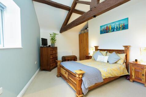 Bed 1.jpg