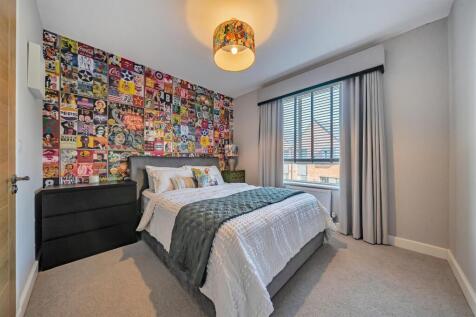 Bed 3.jpg