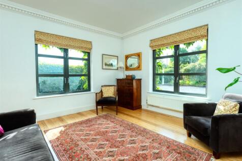 Sitting Room.jpg
