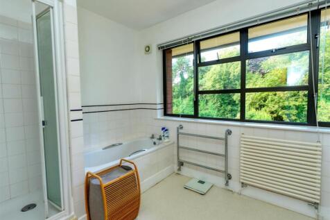 Bath 1.jpg