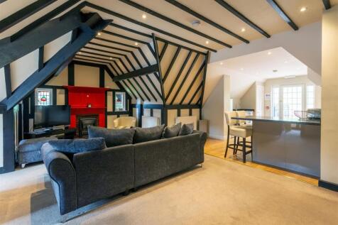 0126ArdenHouse_Turret Apt2.jpg