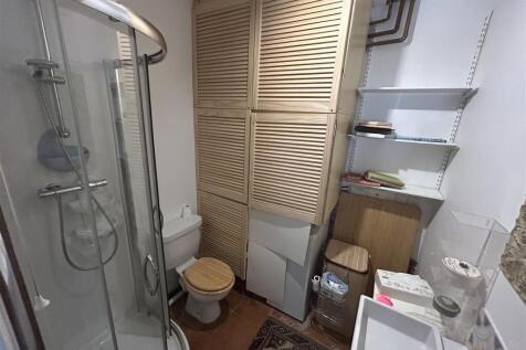 Shower Room.jpeg