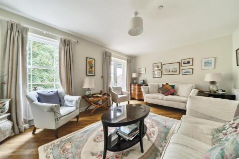 Living room.jpg