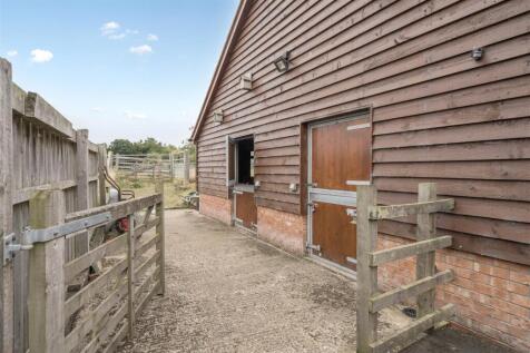 stables.jpg