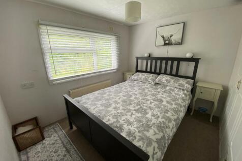 Bedroom Two.jpg