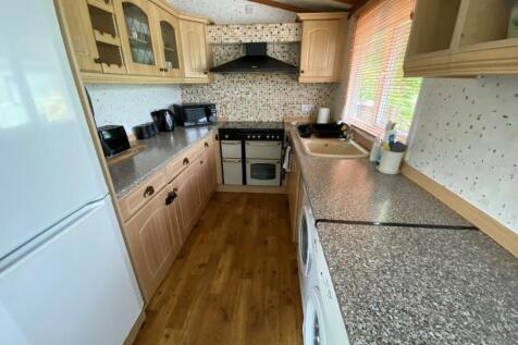 Kitchen Area.jpg