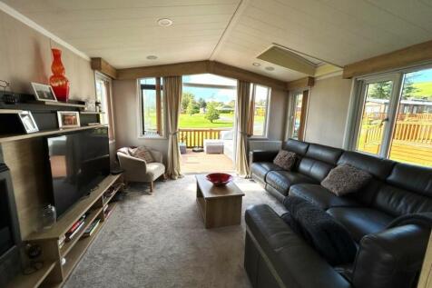 Lounge area.jpg