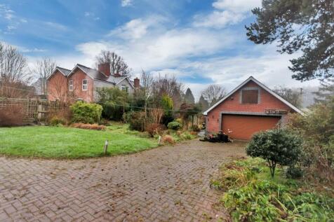 Driveway and Garage.jpg