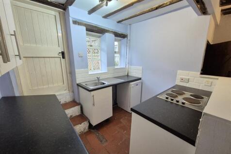 Kitchen..jpg