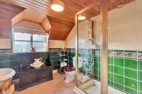 Shower Room.jpg