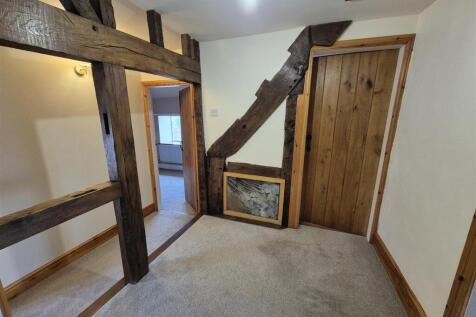 Landing beams.jpg