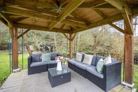 Pergola.jpg
