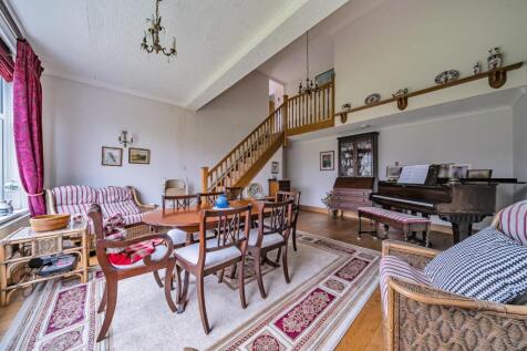 Dining Room stairs.jpg