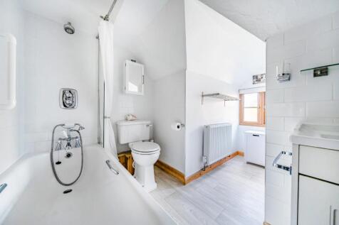 Family Bathroom.jpg