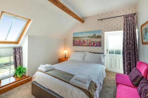 bed 1.jpg