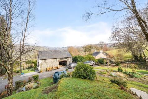 Garden view of barn.jpg