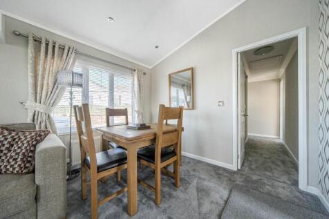 Dining room.jpg