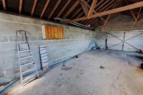 Garage inside.jpg