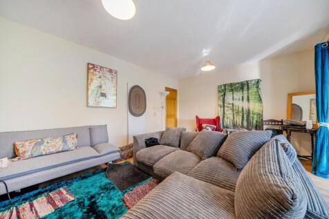 Lounge corner.jpg