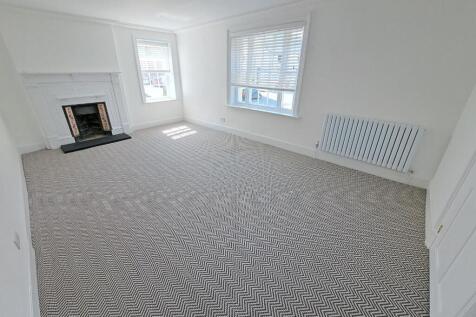 Bed 1.jpg