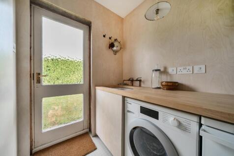 Utility Room.jpg