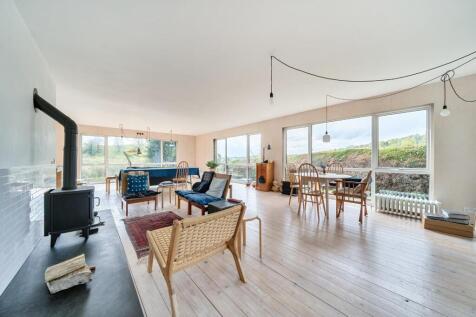 Living room view.jpg