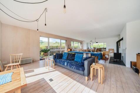 Living room.jpg