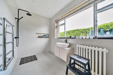 Bathroom view of shower.jpg