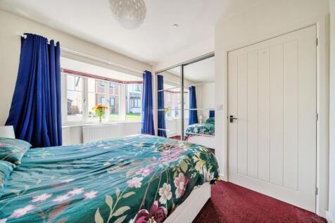 Master Bedroom.jpg
