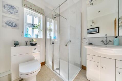 Shower Room.jpg