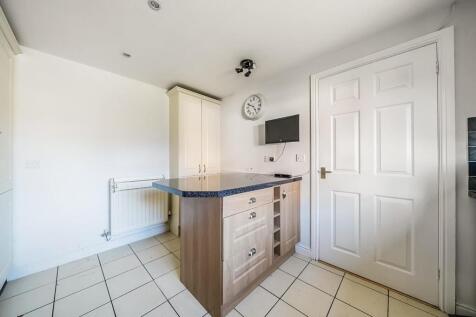 Kitchen island.jpg