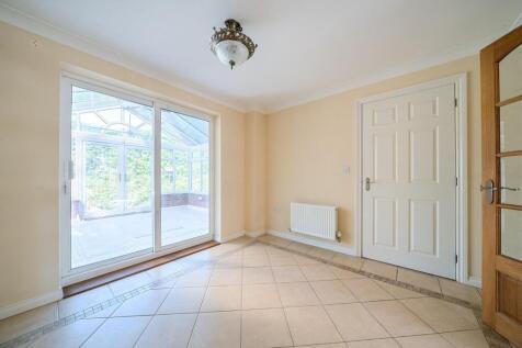 Dining Room.jpg